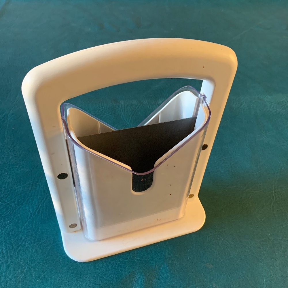 Bagel biter brand Bagel Slicer / Cutter guillotine style with safety shield